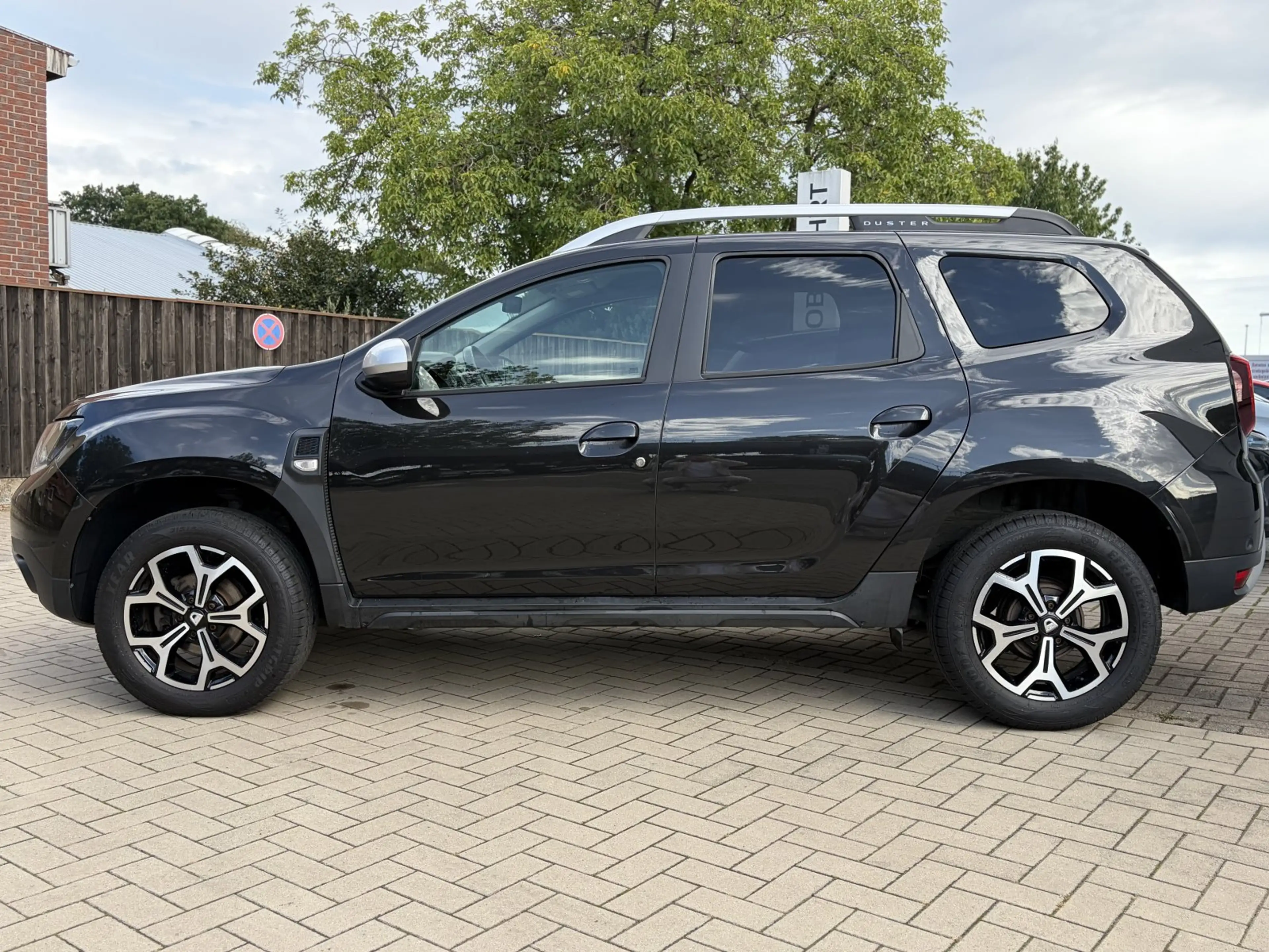 Dacia Duster II Prestige *AHK *Multiview *SHZ — photo 12