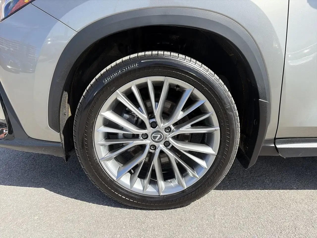 Lexus NX снимка Lexus NX