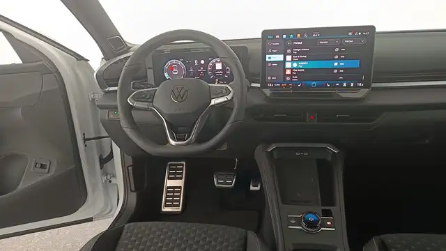 Volkswagen T-Roc view 10