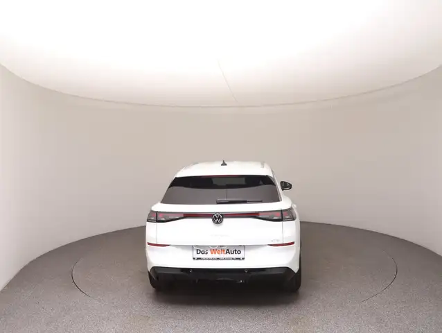 Volkswagen T-Roc view 6