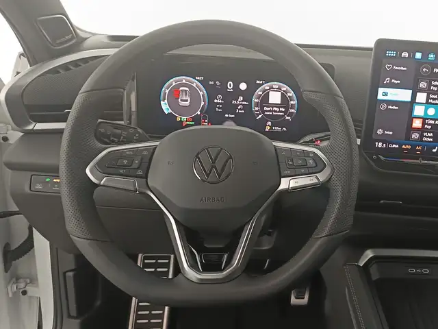 Volkswagen T-Roc view 9