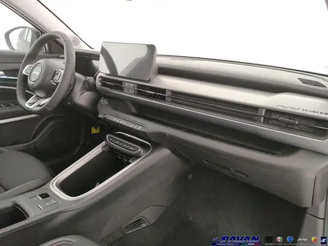 Jeep Avenger view 7