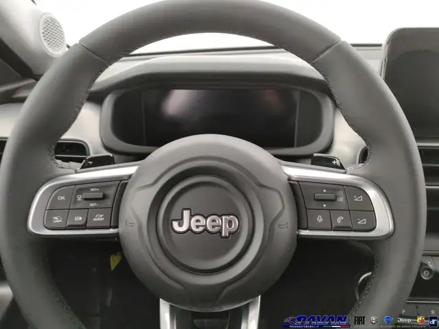 Jeep Avenger view 14