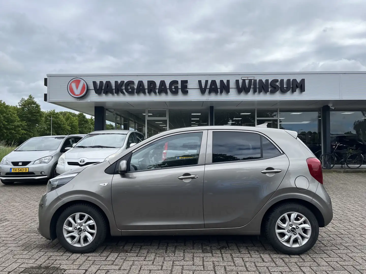 Kia Picanto 1.0 CVVT ComfortPlusLine Navigator Lmv Navi Acamer Gris - 2