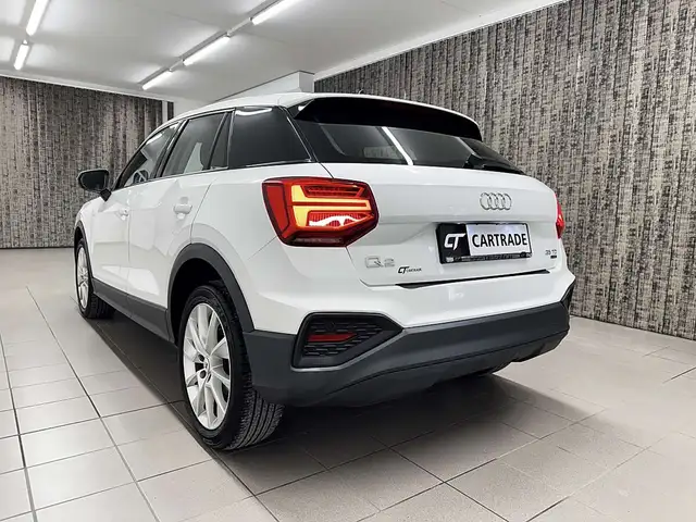 Audi Q2 view 6