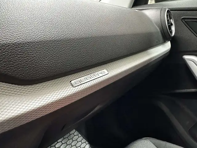 Audi Q2 view 14