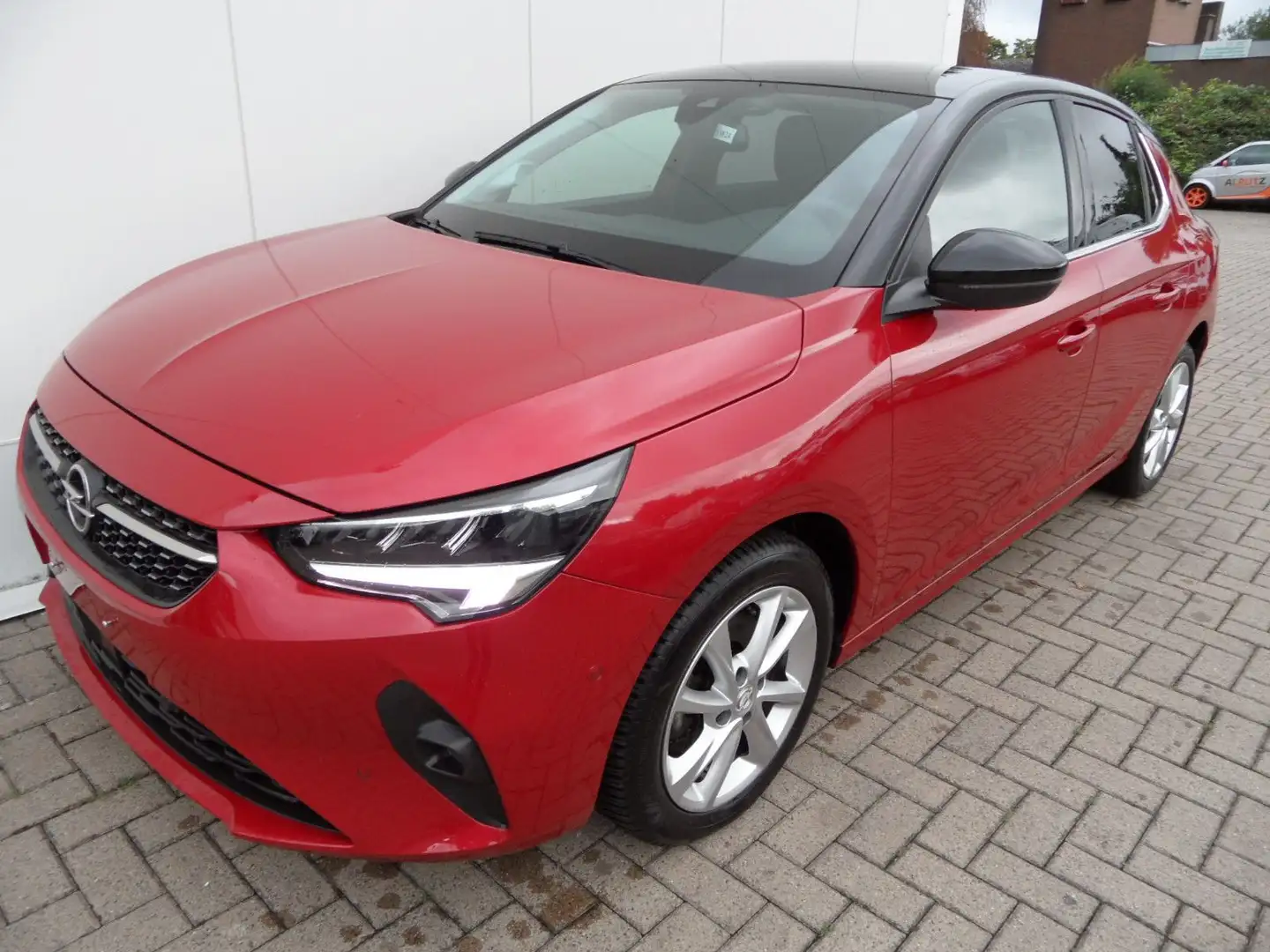 Opel Corsa 1,2 Elegance+Sitzhzg+Kamera+LED+Automatik Rojo - 1