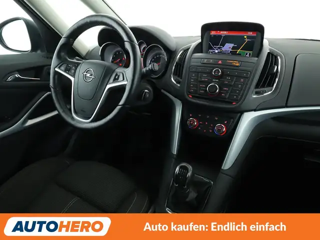 Opel Zafira Tourer view 13