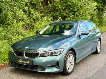 320d *LEDER*ANHÄNGERK*KEYLESSGO*NAVI*SPUR*LED*