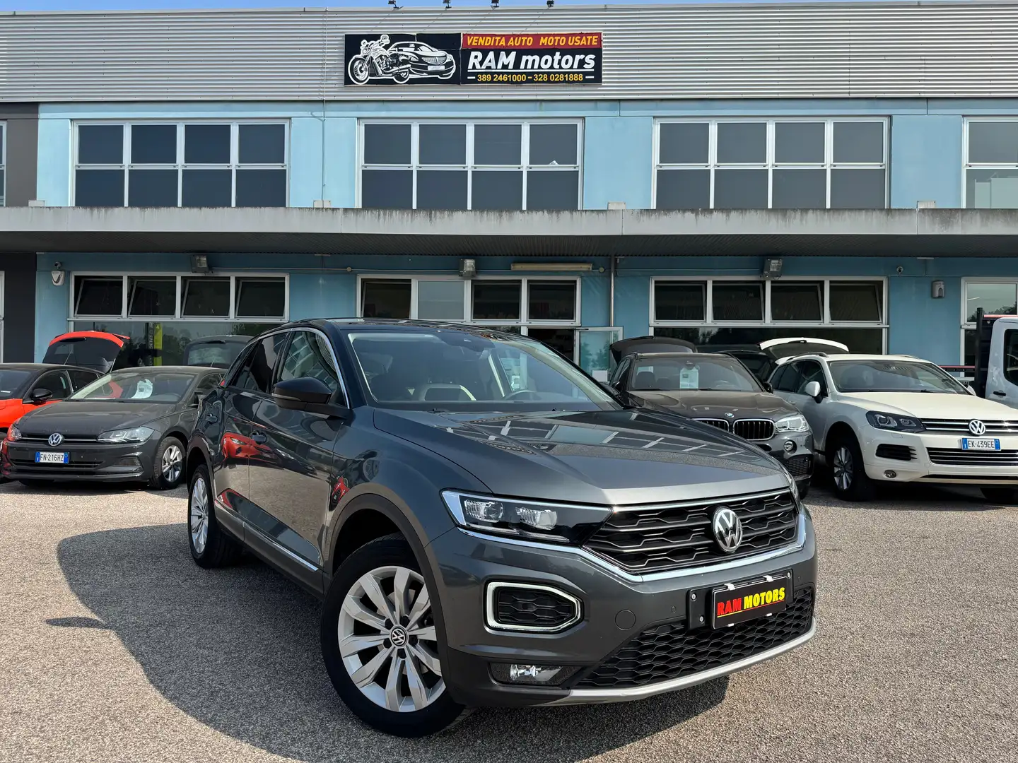 Volkswagen T-Roc T-Roc 1.0 tsi Advanced Neopatenti Gris - 1
