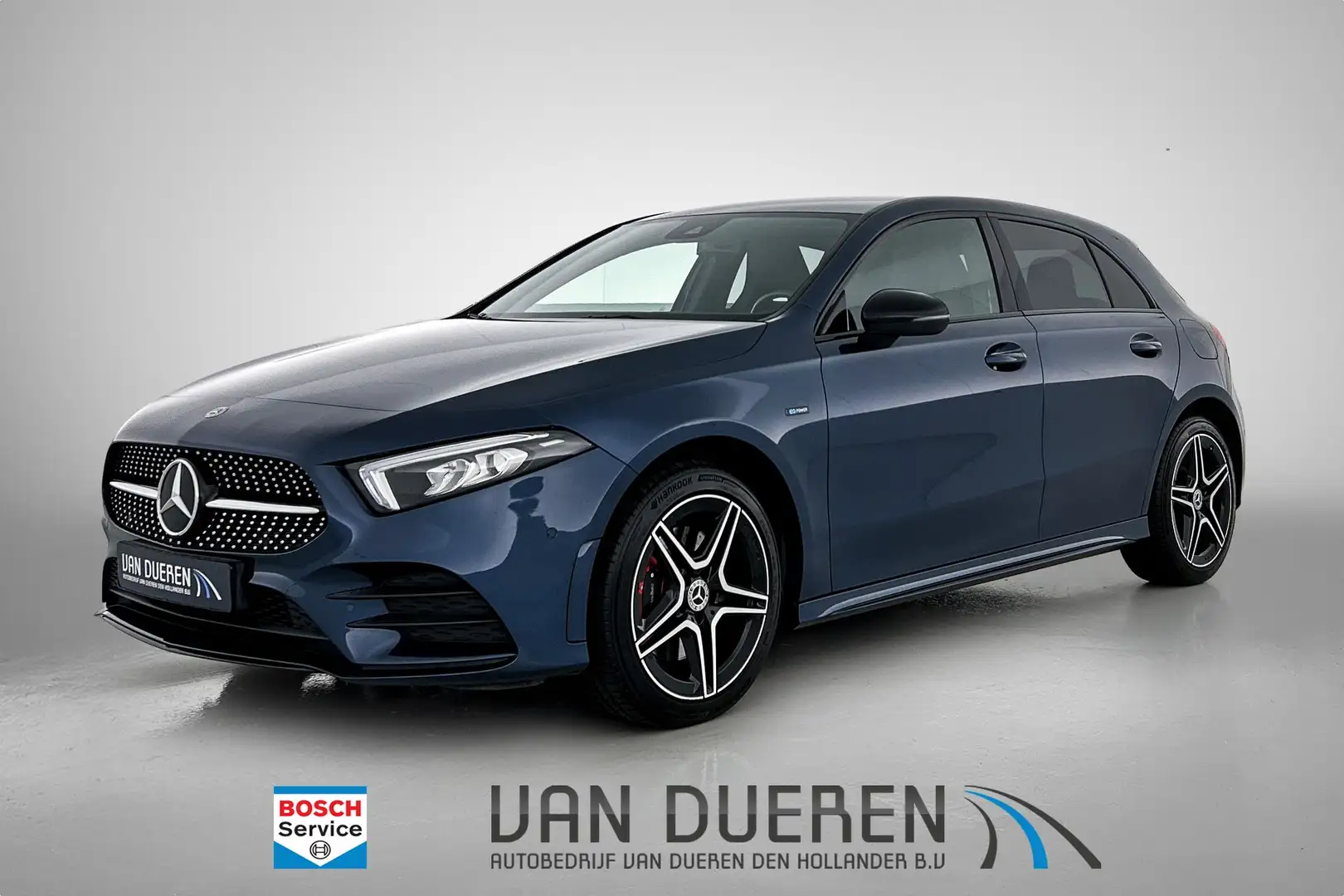 Mercedes-Benz A 250 e Premium BTW, AMG line, keyless, Night Blauw - 1