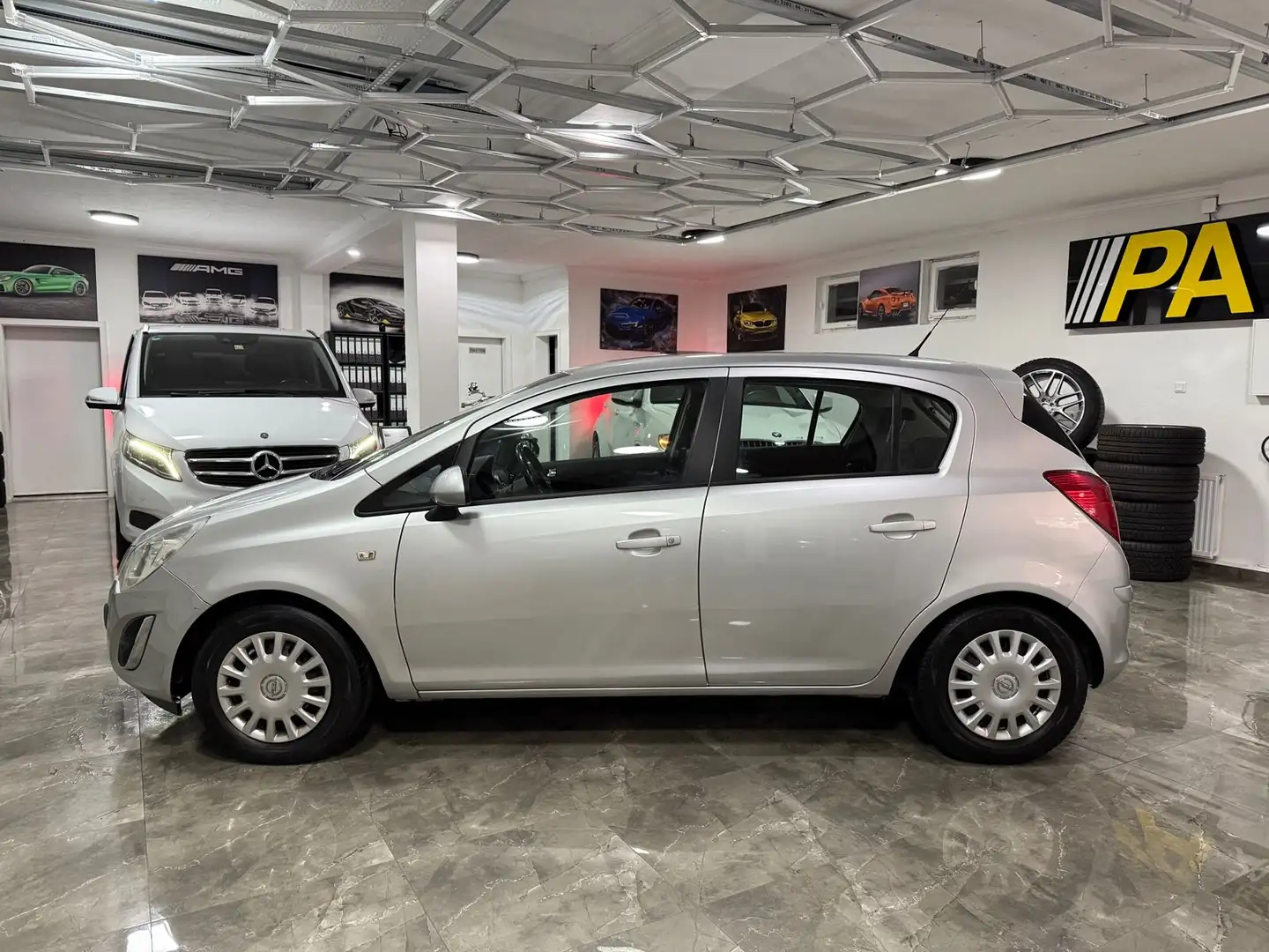 Opel Corsa D 1.2 Satellite / 2. Hand Klimaanlage Silber - 2
