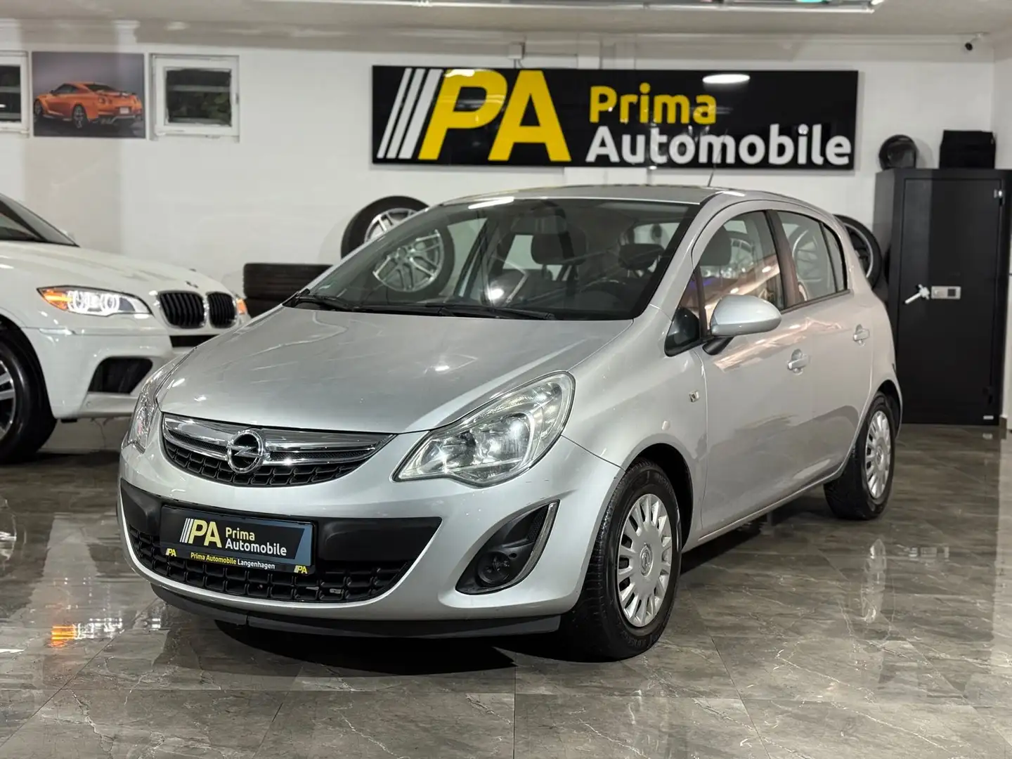 Opel Corsa D 1.2 Satellite / 2. Hand Klimaanlage Silber - 1
