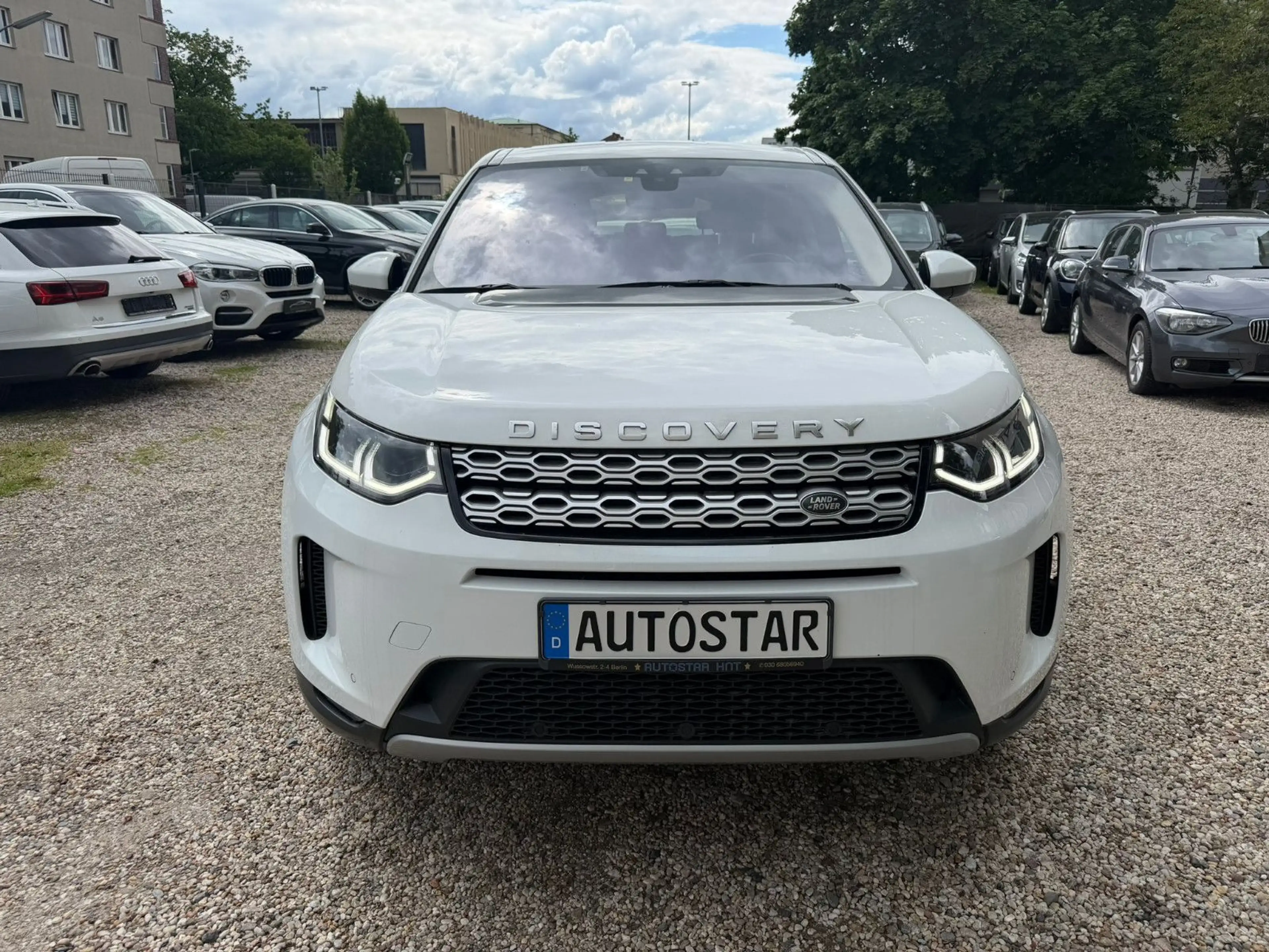 Land Rover Discovery Sport D180 AWD Automatik *Navi*LED — photo 2