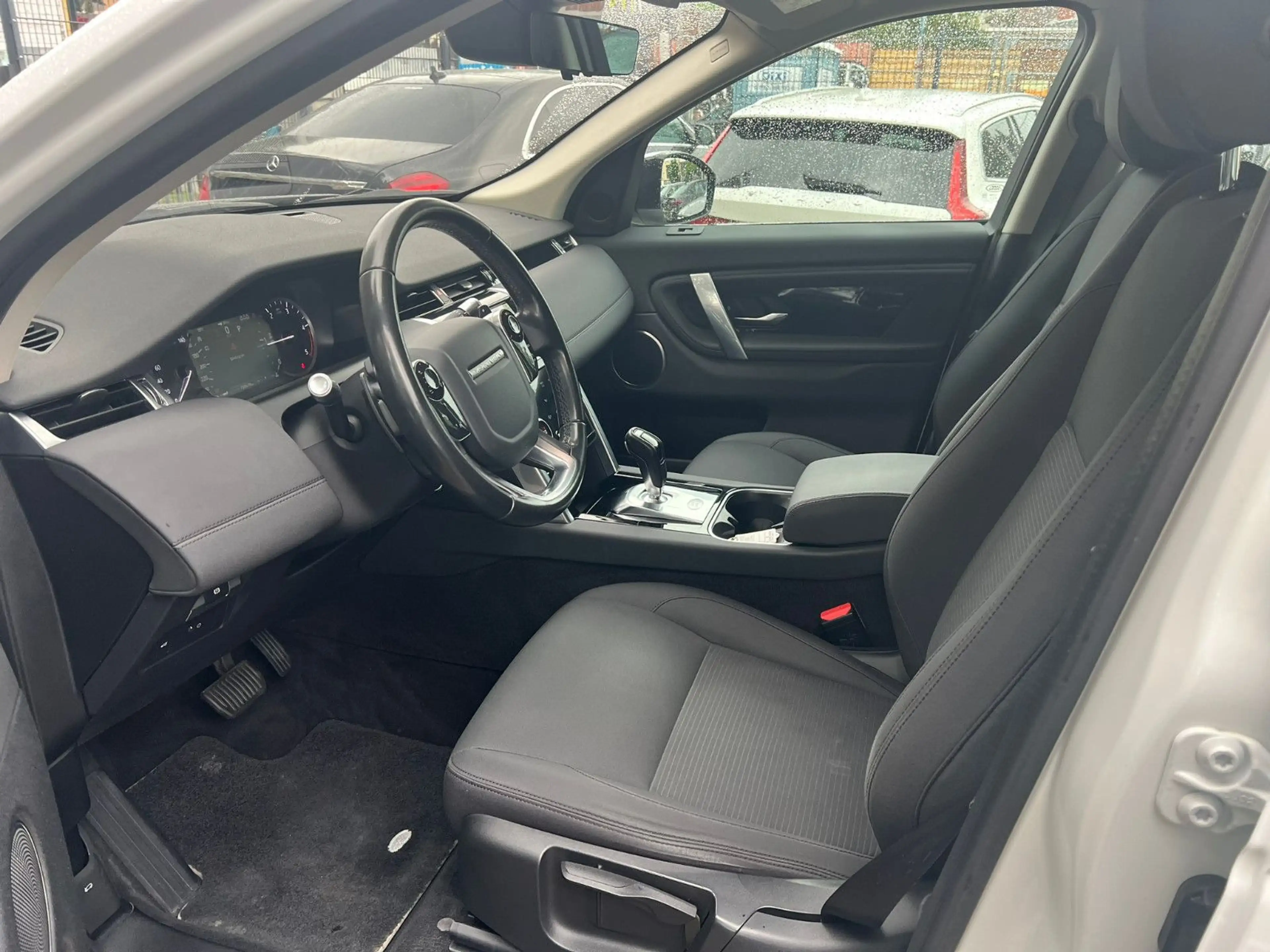Land Rover Discovery Sport D180 AWD Automatik *Navi*LED — photo 12