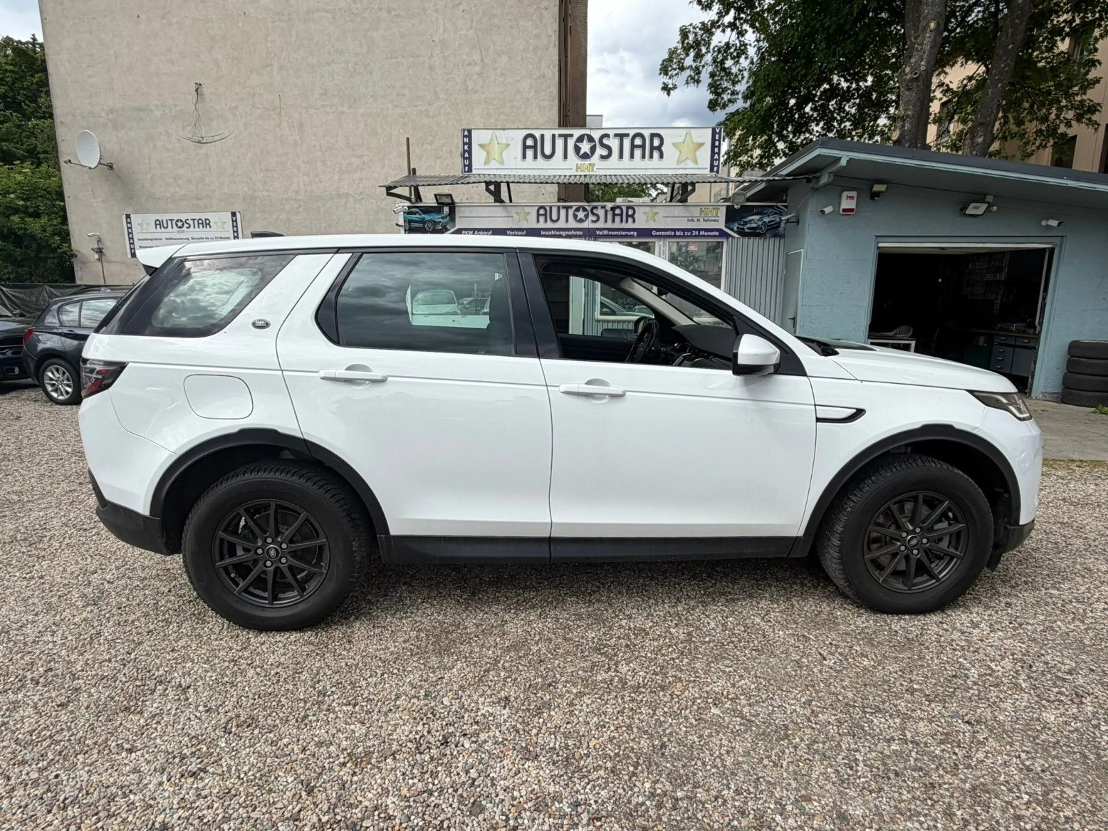 Land Rover Discovery Sport D180 AWD Automatik *Navi*LED — photo 4
