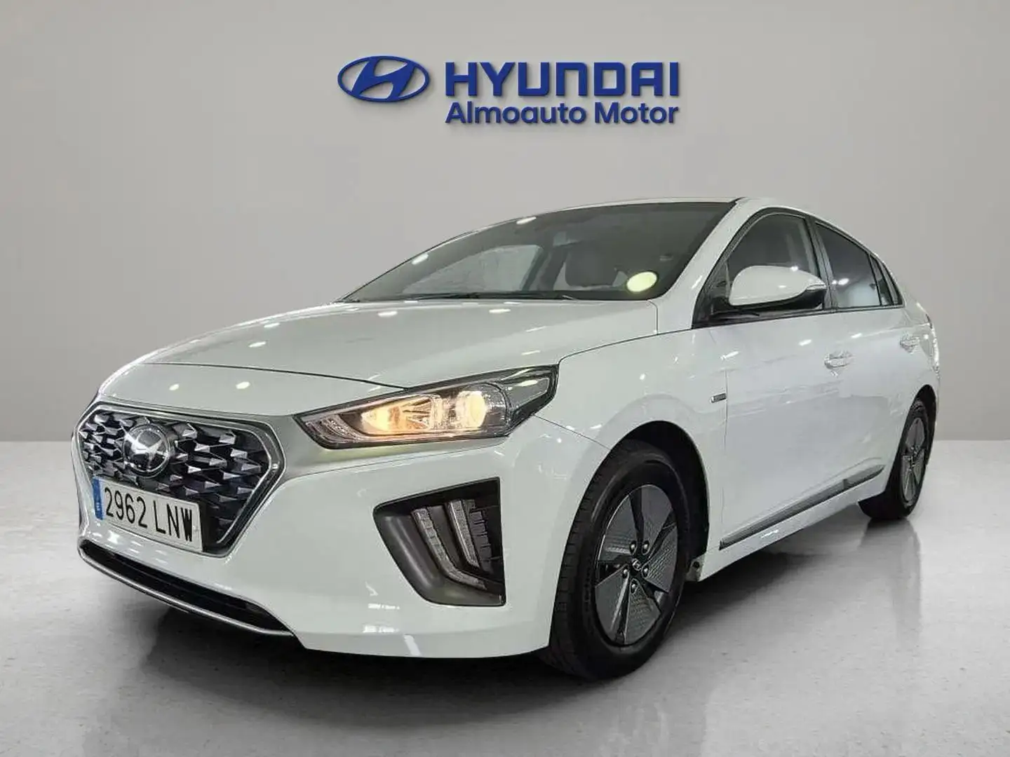 Hyundai IONIQ 1.6 GDI HEV Klass DCT Blanco - 1