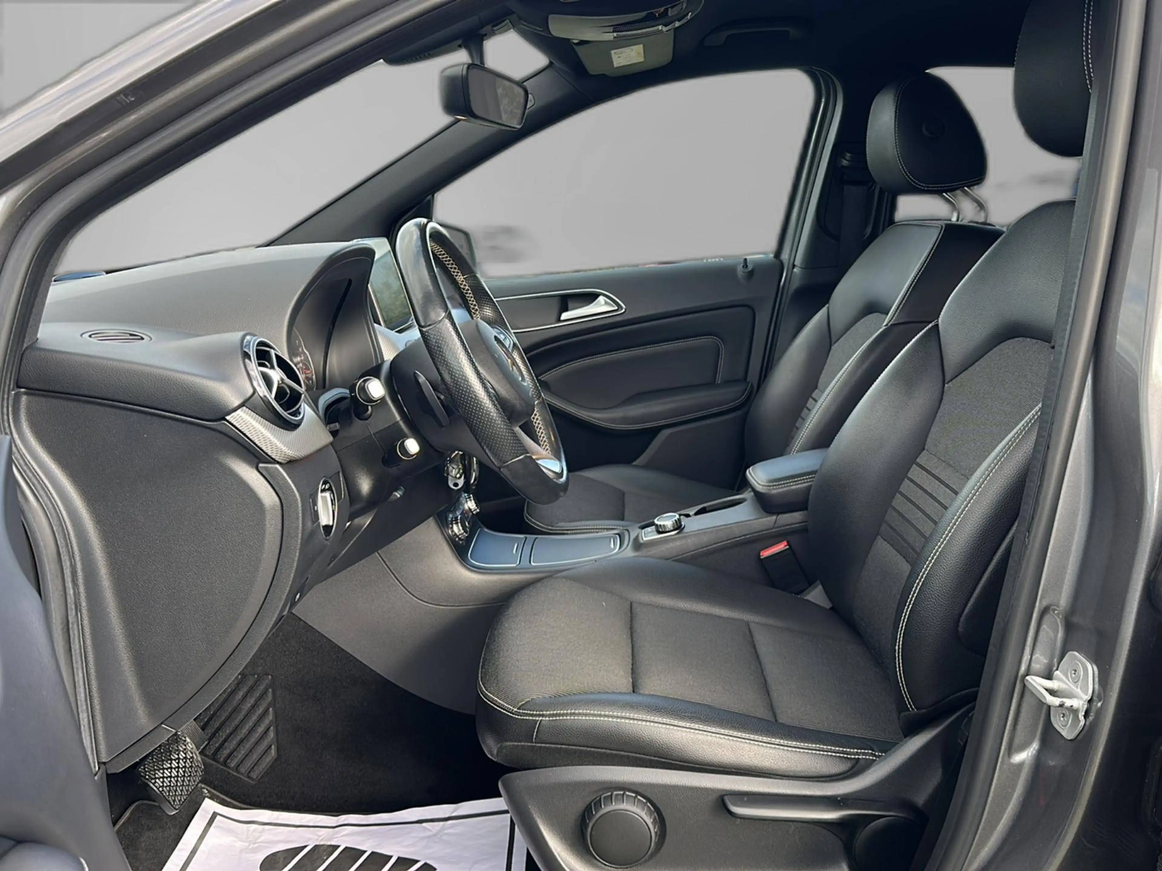 Mercedes-Benz B 180 *URBAN*Navi*LED*Parklenk*Sitzhzg*Bremsassist.* — photo 10