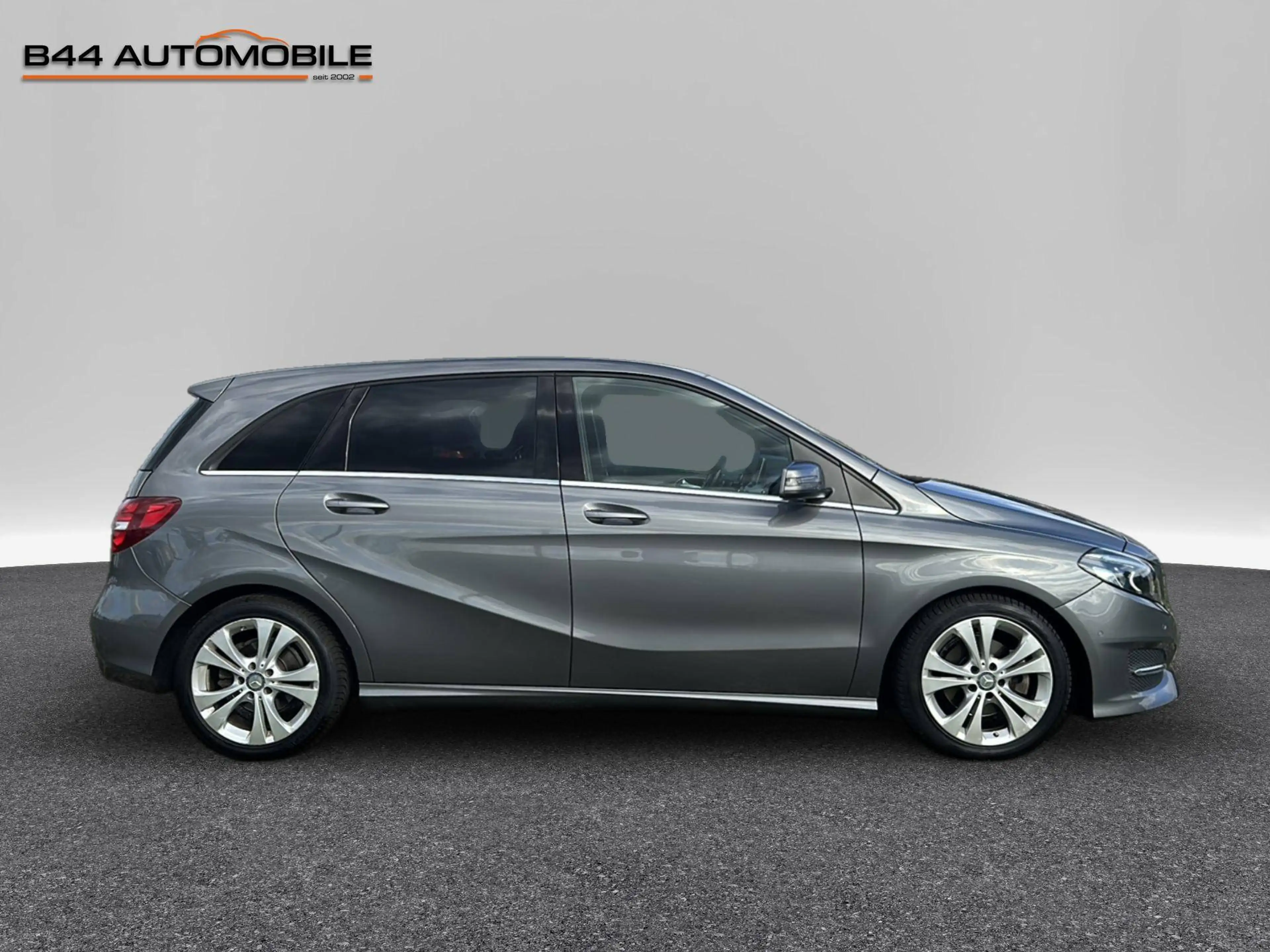 Mercedes-Benz B 180 *URBAN*Navi*LED*Parklenk*Sitzhzg*Bremsassist.* — photo 7
