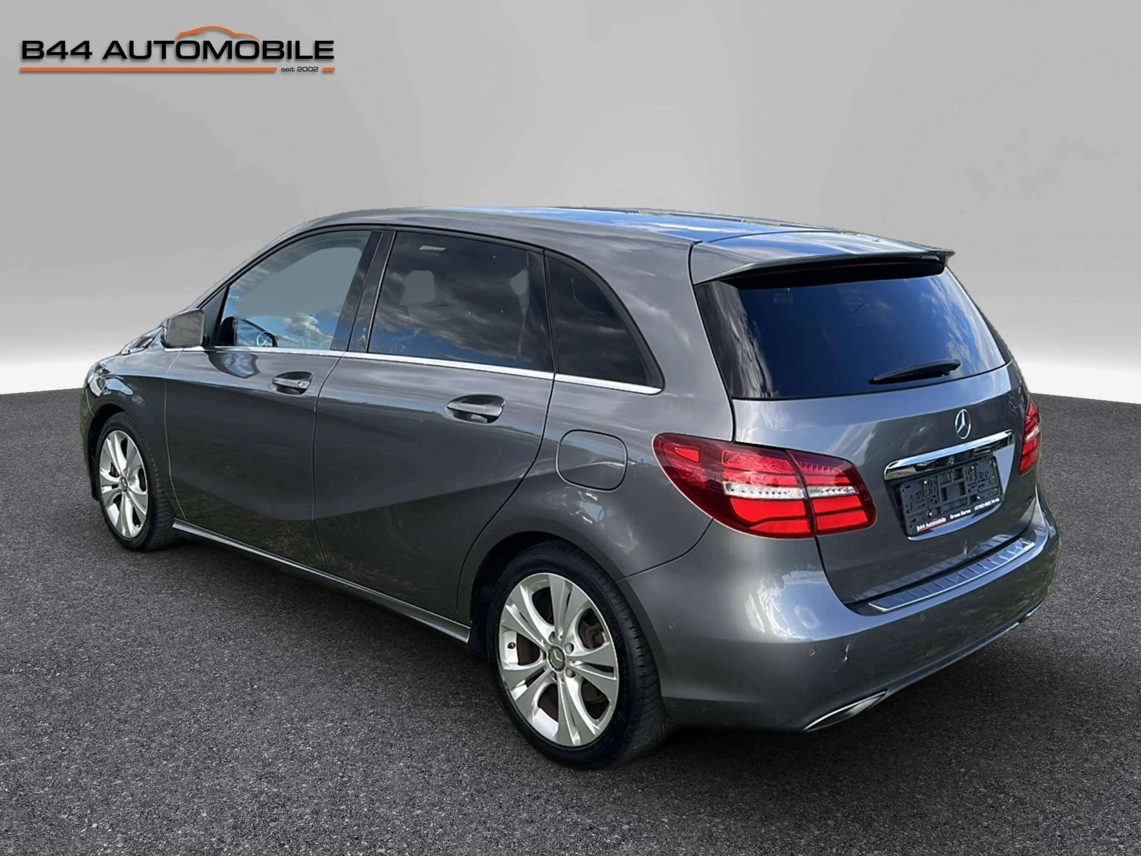 Mercedes-Benz B 180 *URBAN*Navi*LED*Parklenk*Sitzhzg*Bremsassist.* — photo 4