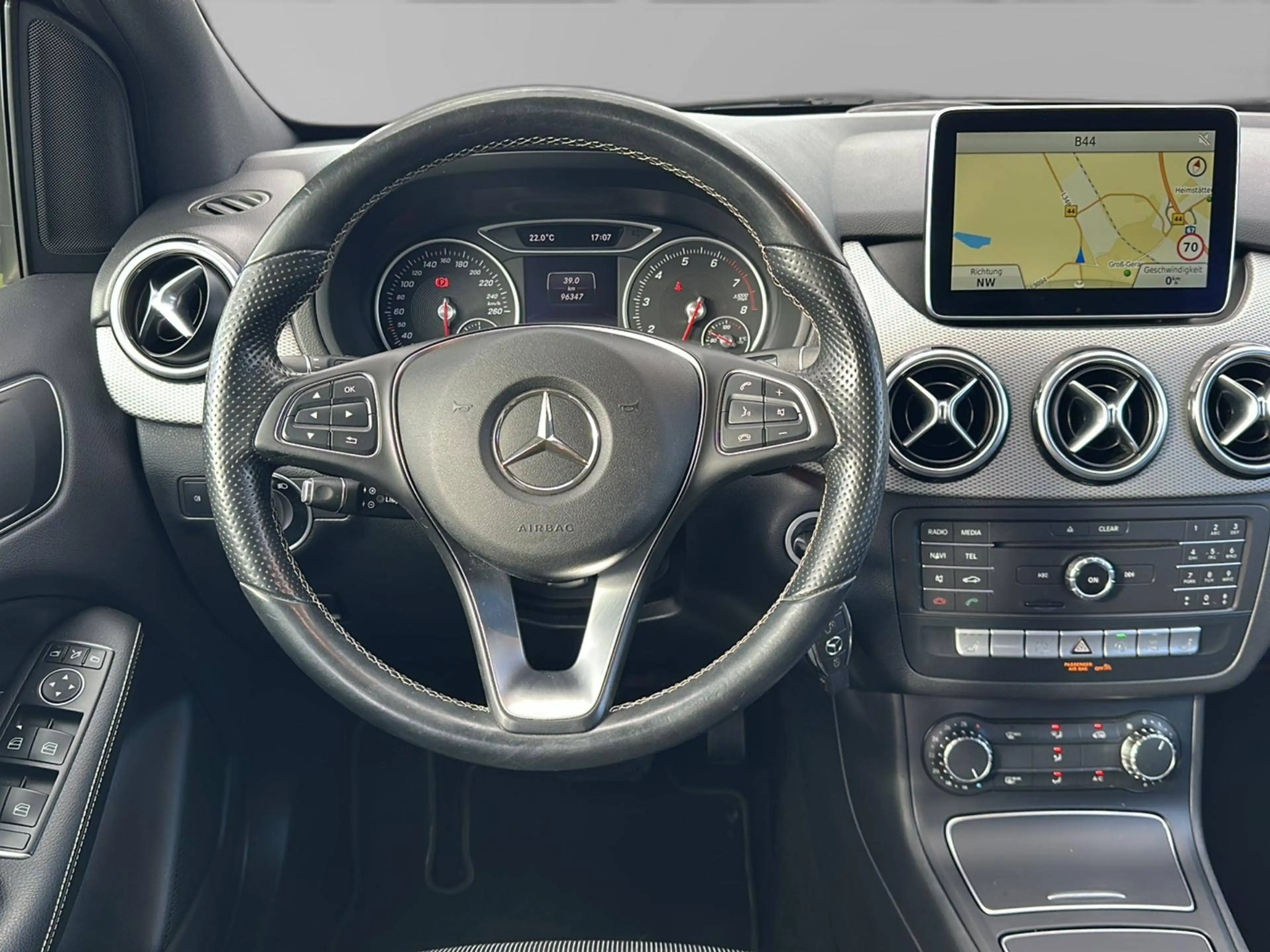 Mercedes-Benz B 180 *URBAN*Navi*LED*Parklenk*Sitzhzg*Bremsassist.* — photo 14