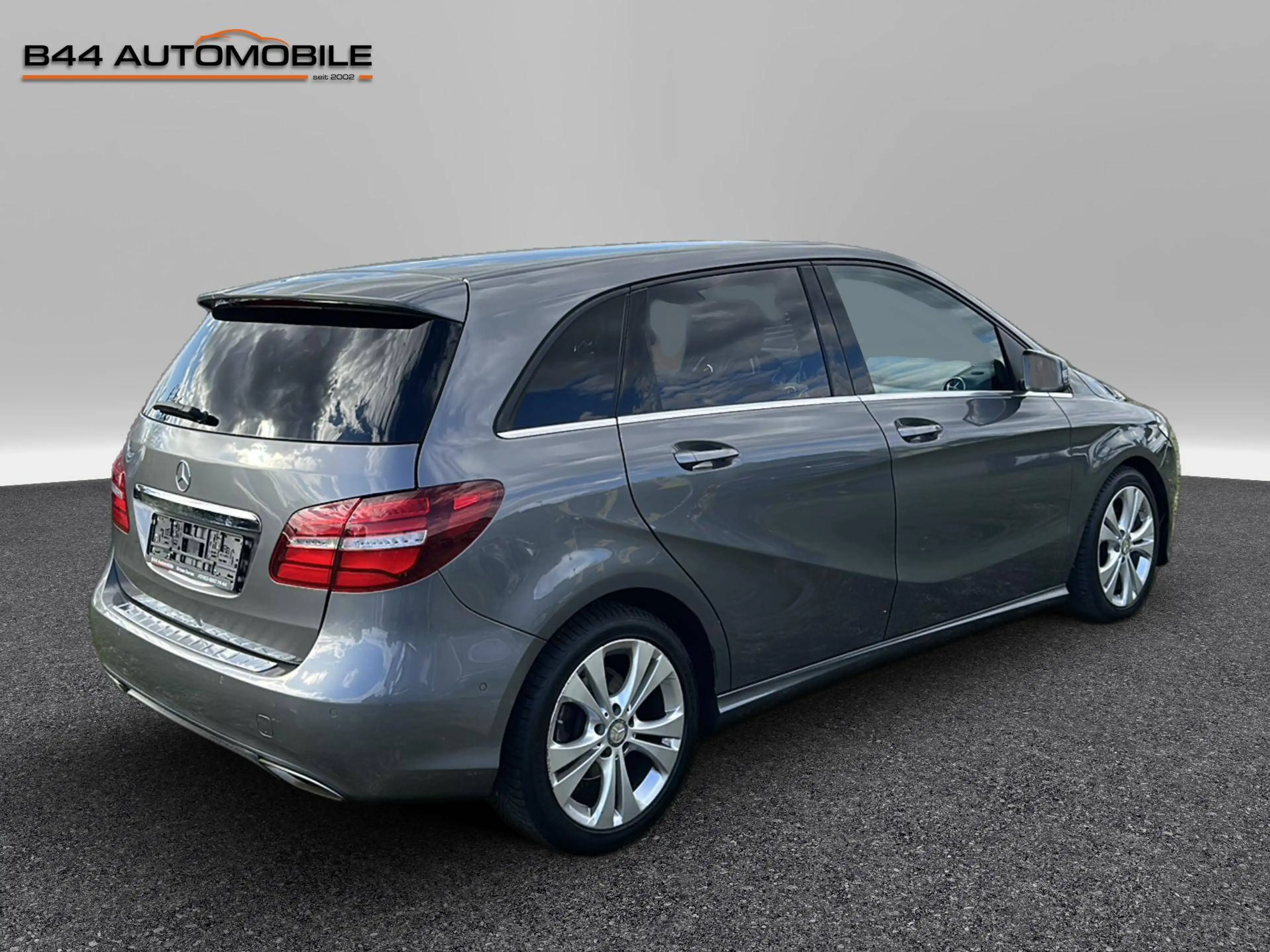 Mercedes-Benz B 180 *URBAN*Navi*LED*Parklenk*Sitzhzg*Bremsassist.* — photo 6