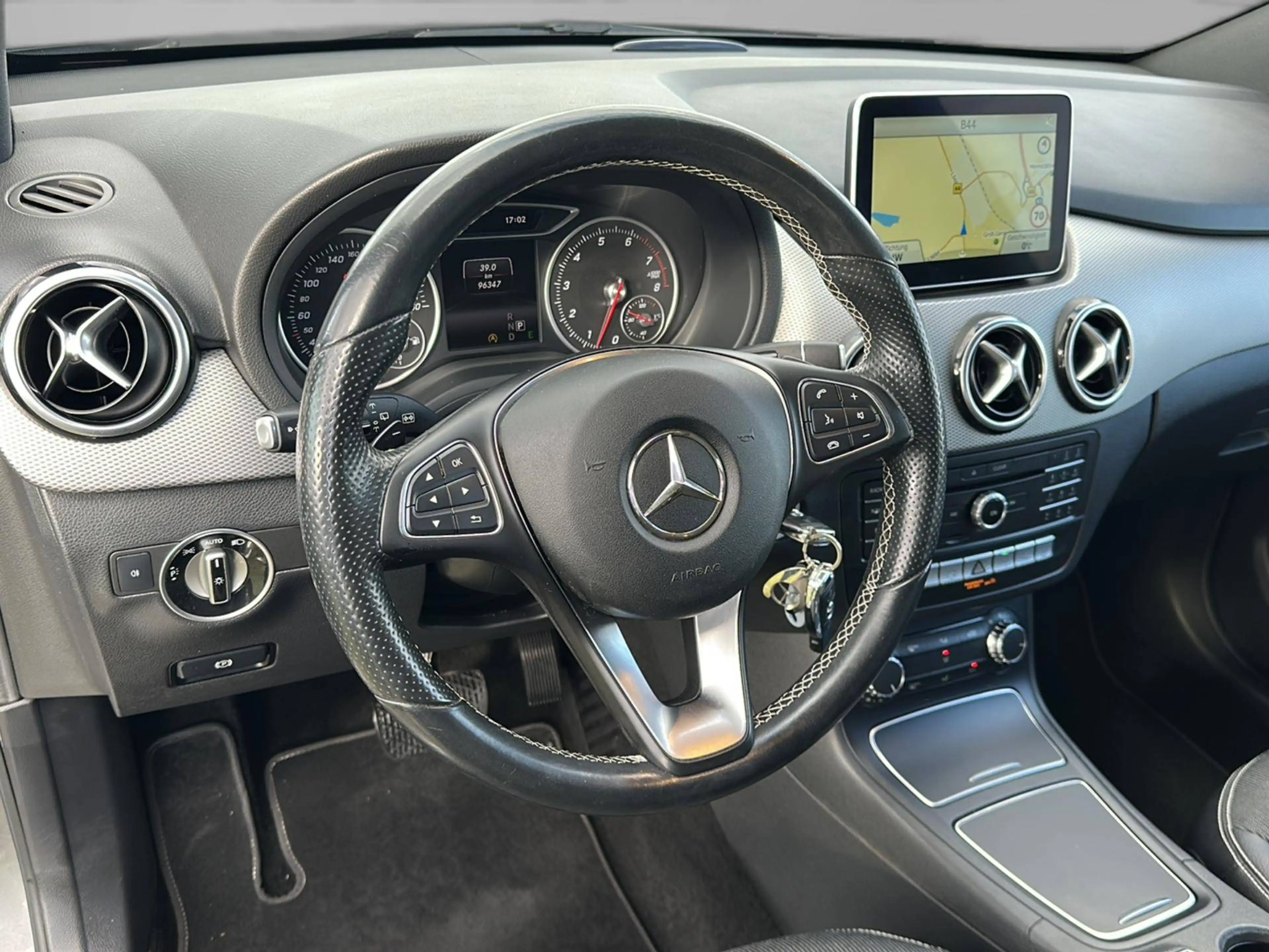 Mercedes-Benz B 180 *URBAN*Navi*LED*Parklenk*Sitzhzg*Bremsassist.* — photo 13