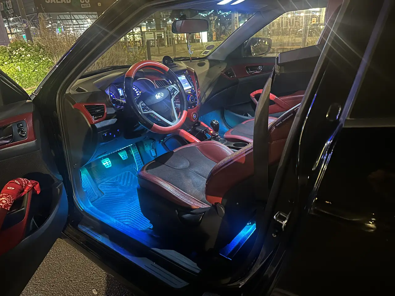 Hyundai Veloster