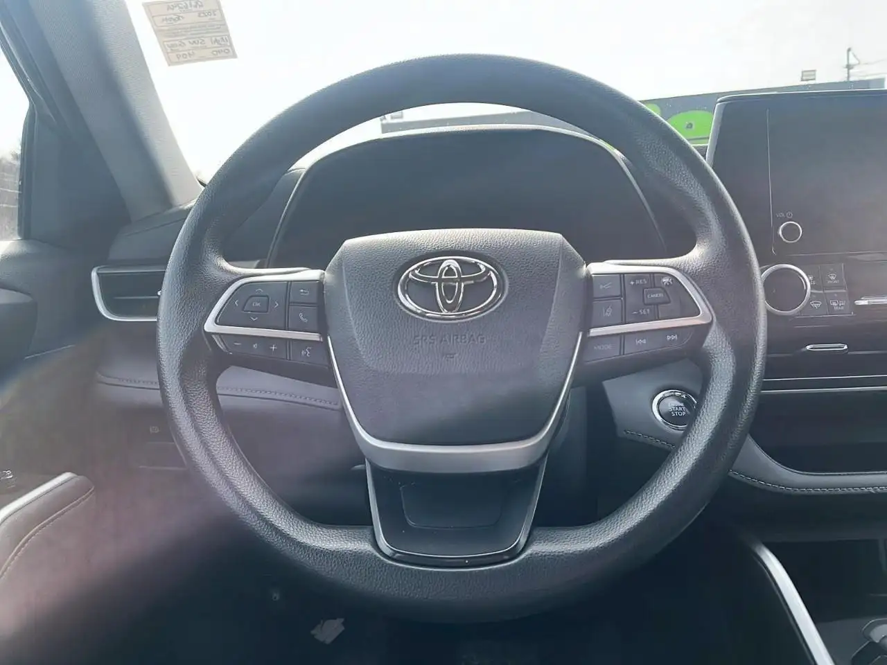 Toyota Highlander снимка Toyota Highlander