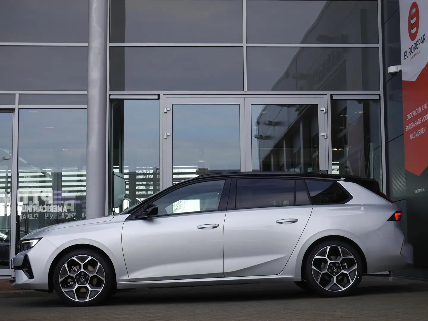 Opel Astra Sports Tourer 1.2 Turbo Hybrid GS | Nieuwe auto | Grijs - 2