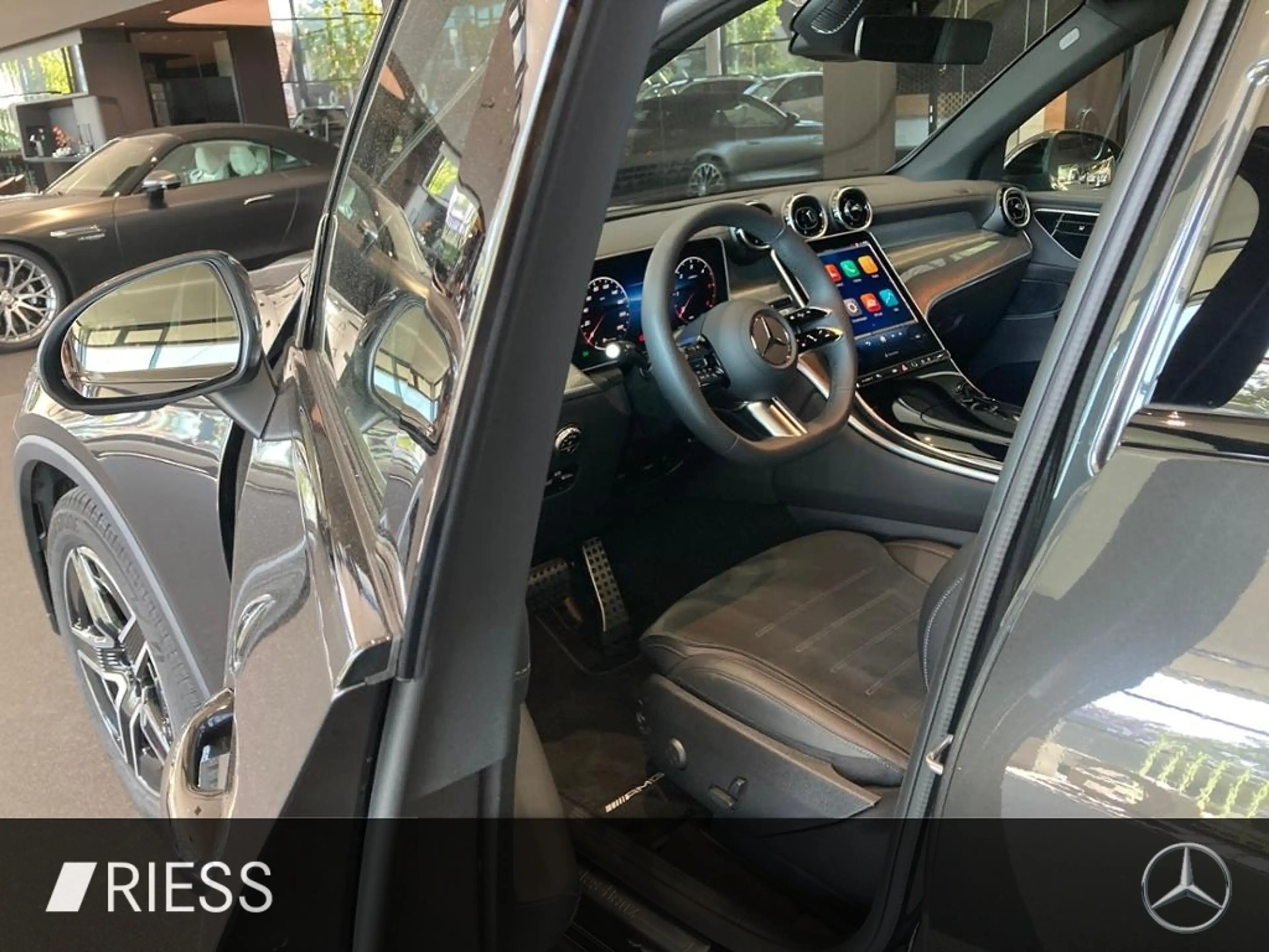 Mercedes-Benz GLC 220 d 4MATIC AMG AHK NIGHT DISTRO FAHRASSIST — photo 6
