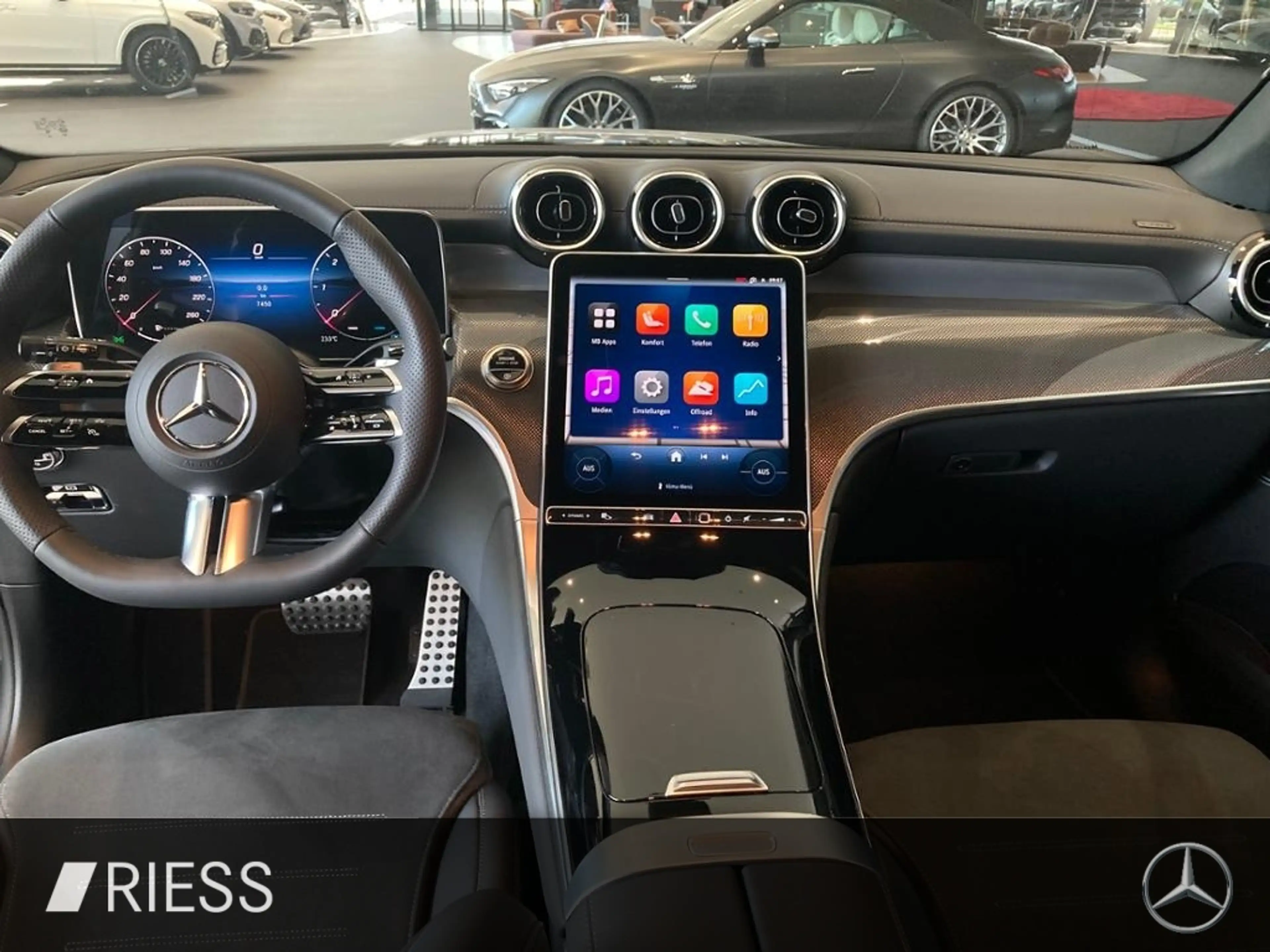 Mercedes-Benz GLC 220 d 4MATIC AMG AHK NIGHT DISTRO FAHRASSIST — photo 10