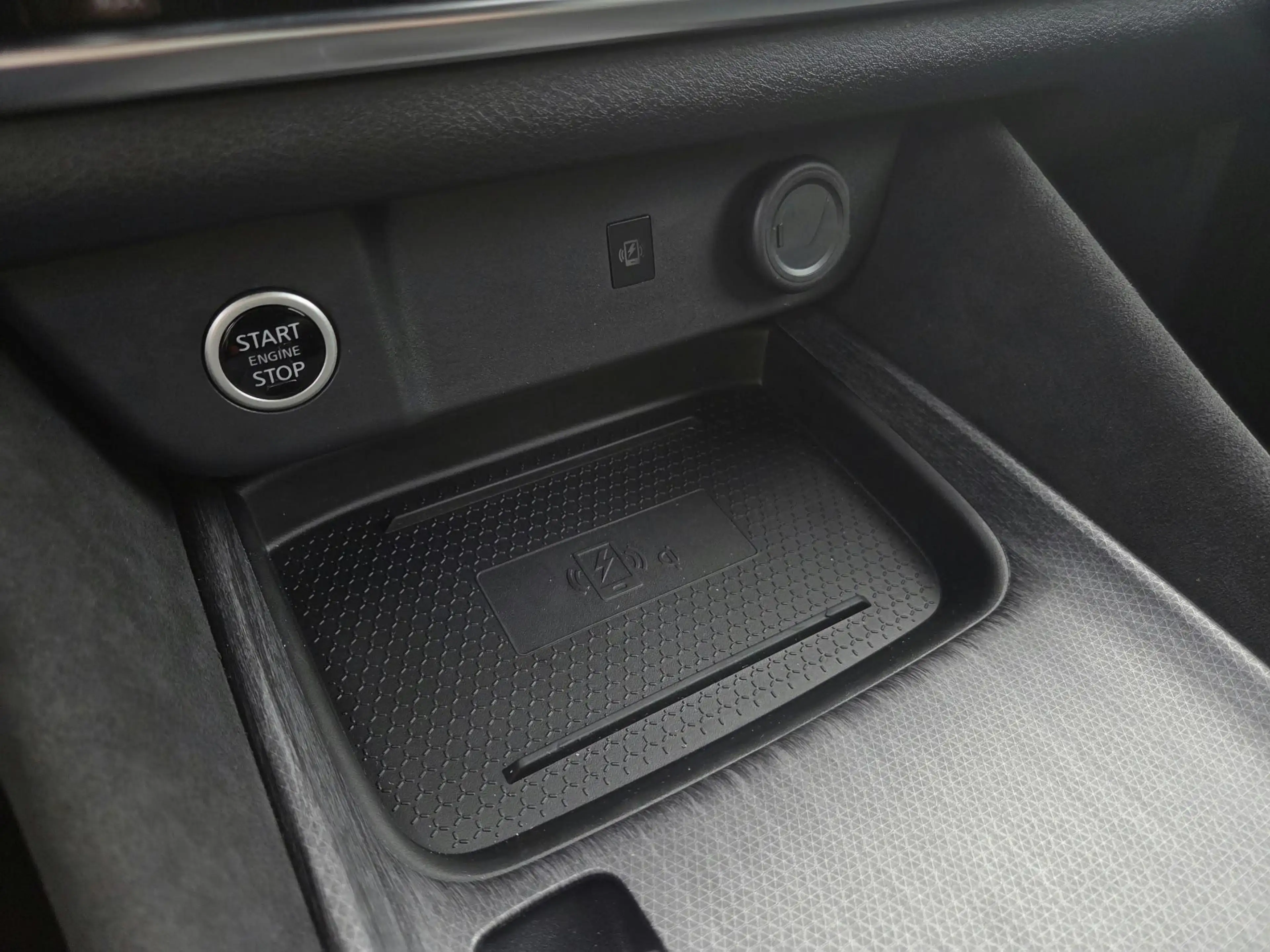 Nissan Qashqai 1.3 MHEV Xtronic Tekna Plus | Bose | AppleCarplay/ — photo 37