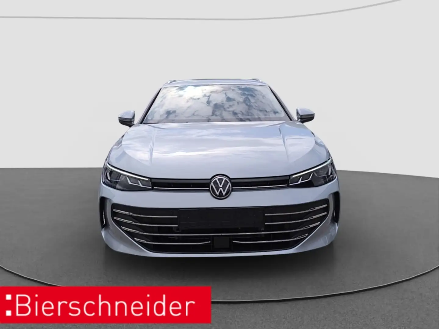 Volkswagen Passat Variant 1.5 TSI DSG Business AHK ACC LED Silber - 2