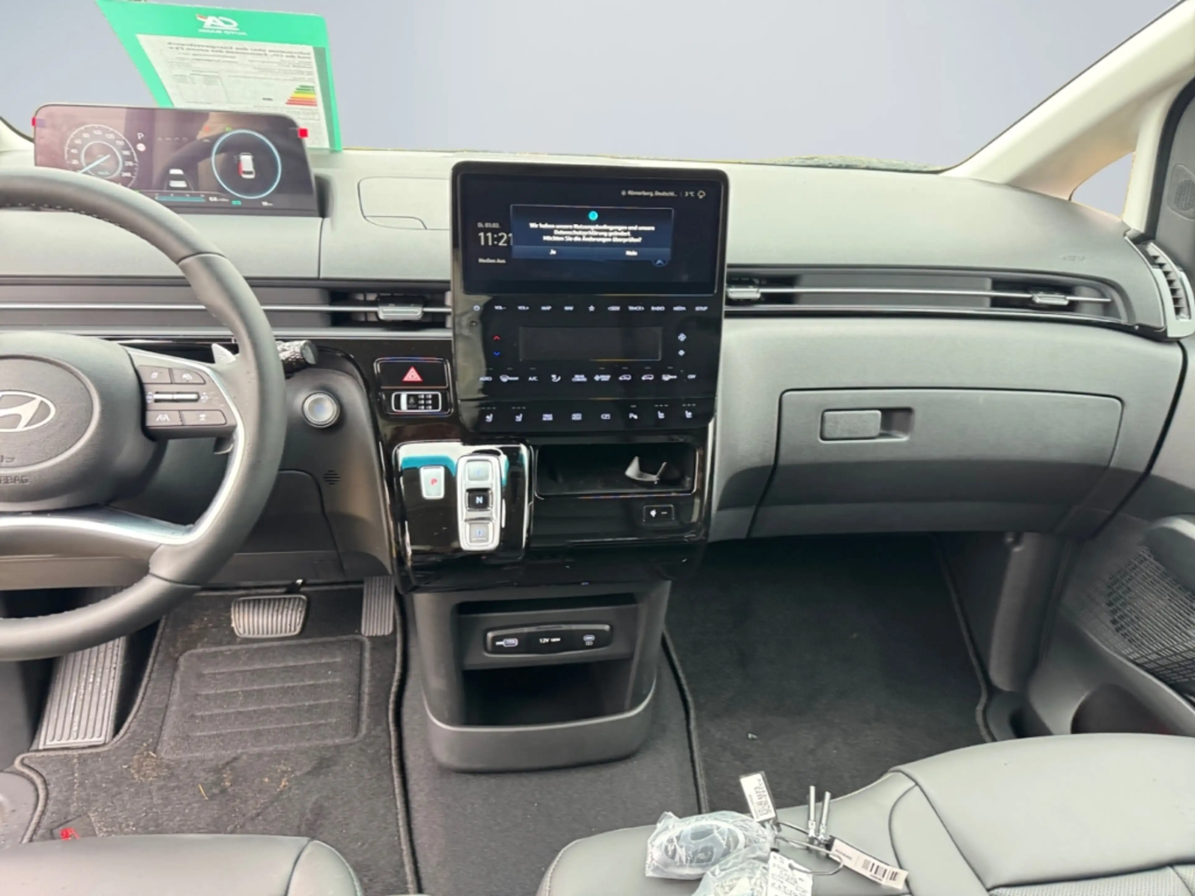 Hyundai STARIA Prime 1.6 T-GDI Navi Digitales Cockpit 360 Kamera — photo 10