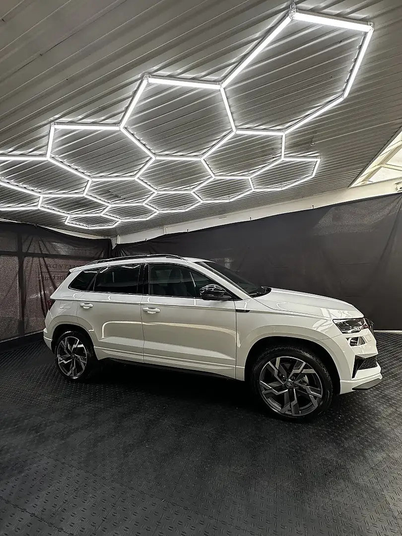 Skoda Karoq 2,0 TDI 4x4 DSG Sportline Weiß - 2