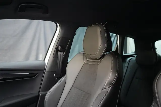 Skoda Karoq 2,0 TDI 4x4 DSG Sportline Ansicht 22