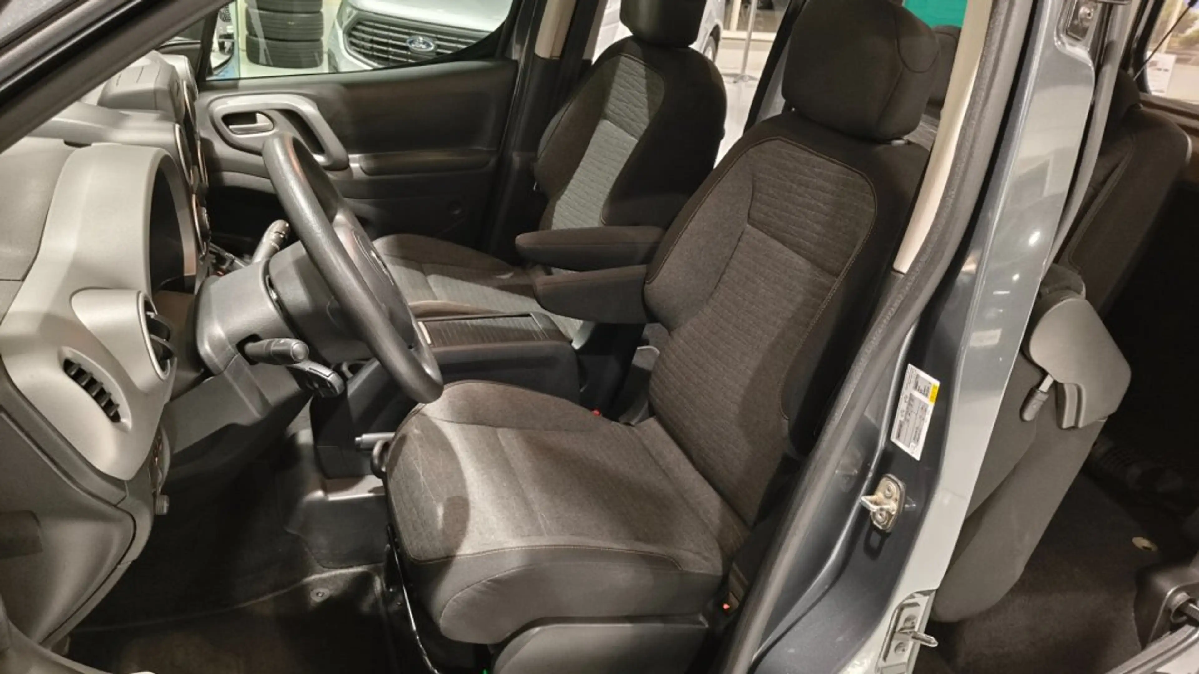 Citroen Berlingo 1.6 BlueHDi 120 FAP Multispace XTR — photo 14