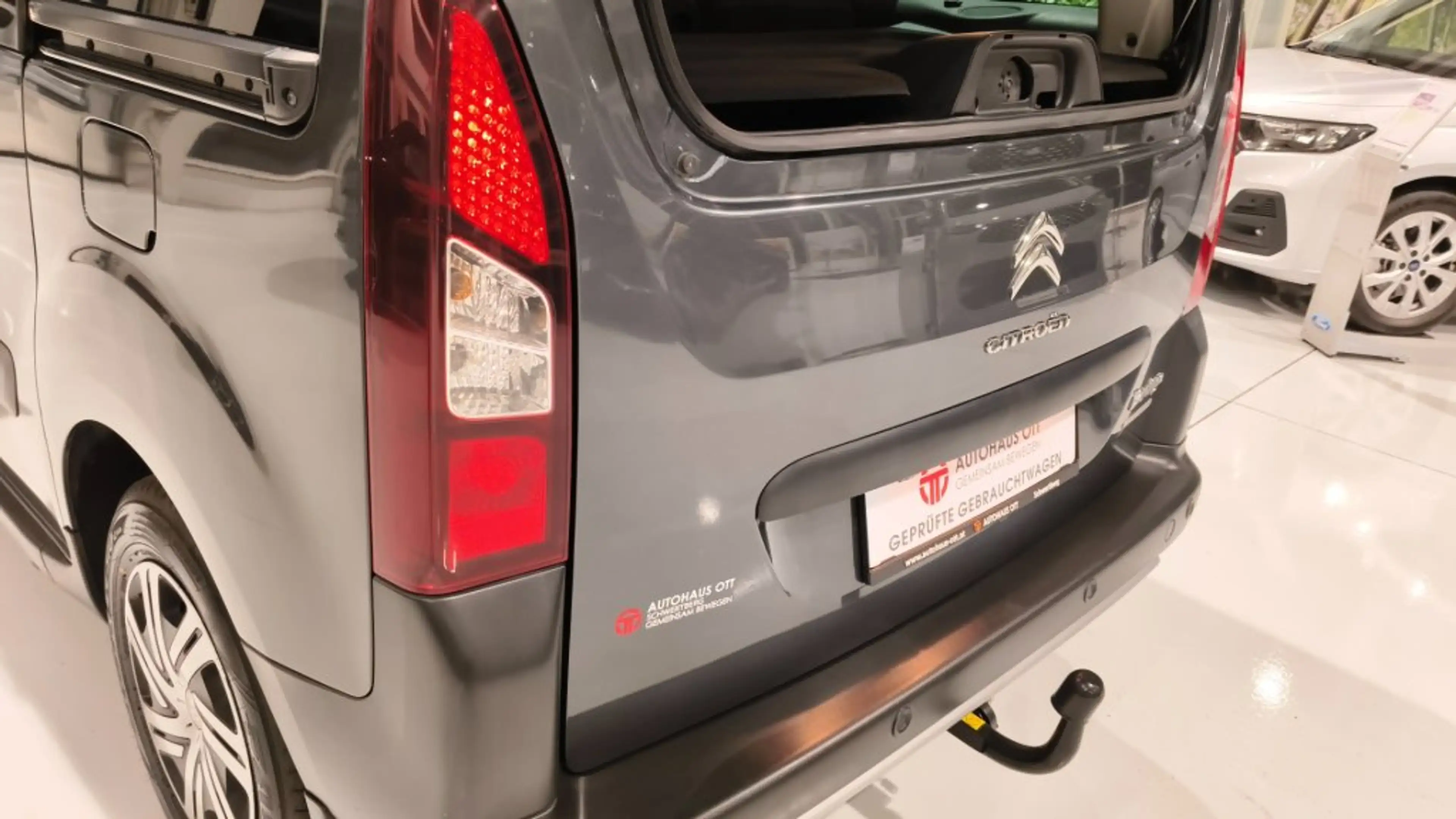 Citroen Berlingo 1.6 BlueHDi 120 FAP Multispace XTR — photo 10