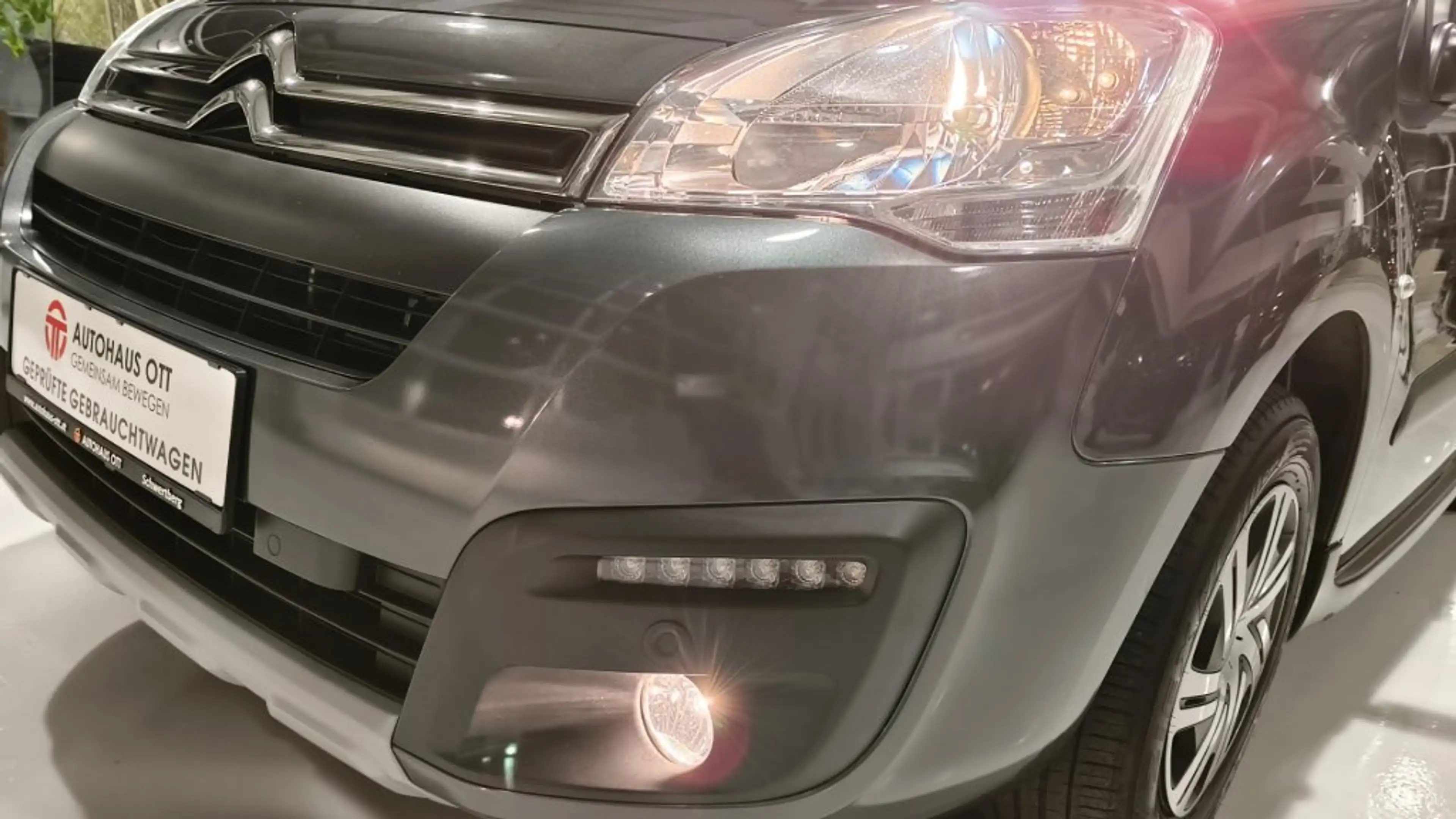 Citroen Berlingo 1.6 BlueHDi 120 FAP Multispace XTR — photo 11