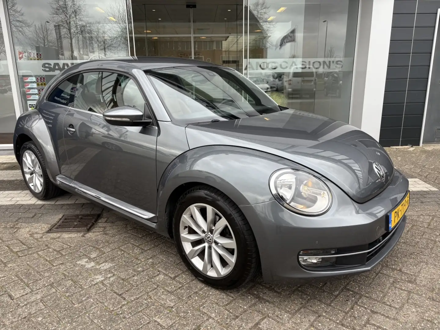 Volkswagen Beetle 1.2 TSI Design Grijs - 2