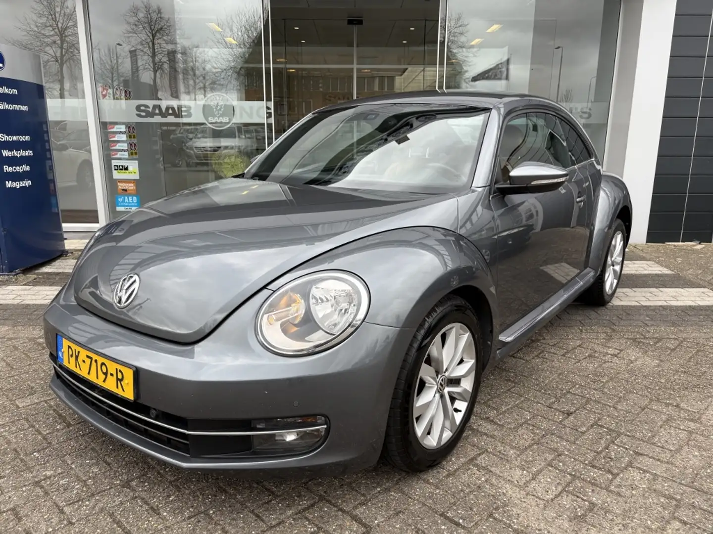 Volkswagen Beetle 1.2 TSI Design Grijs - 1