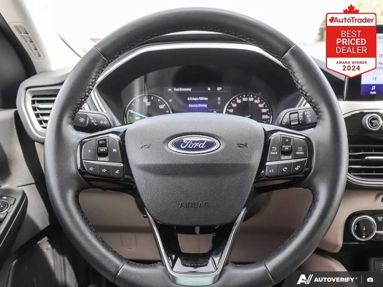 Ford Escape снимка Ford Escape