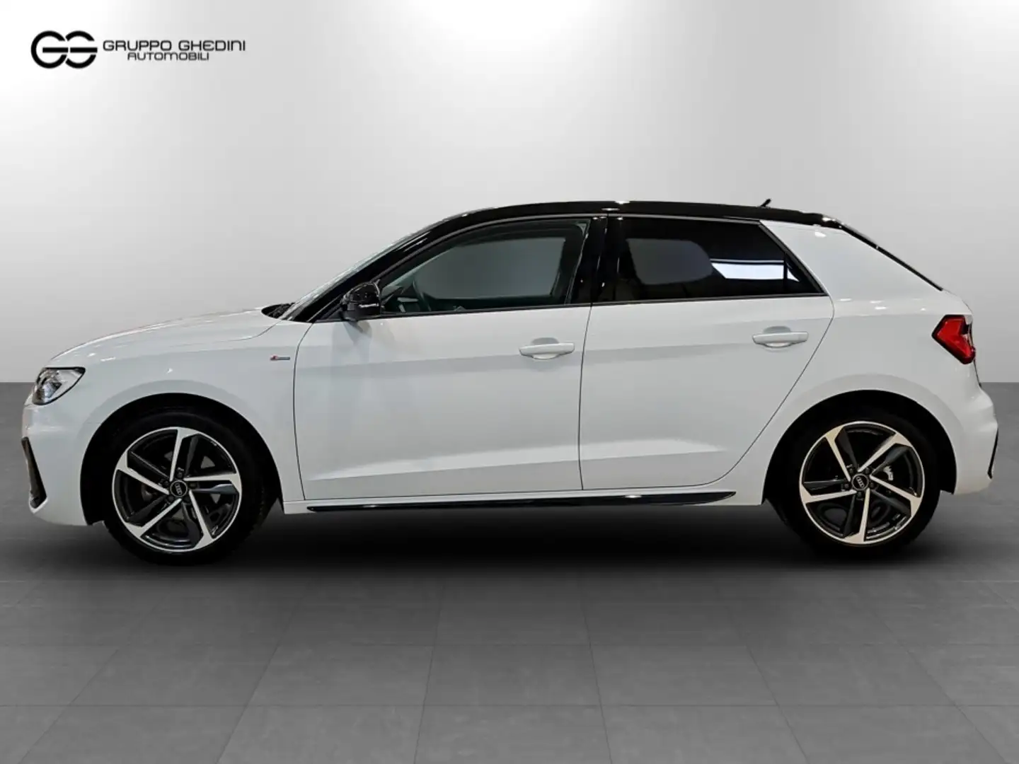 Audi A1 SPORTBACK 30 1,0 tfsi 116cv Adrenalin Black Editio Bianco - 2