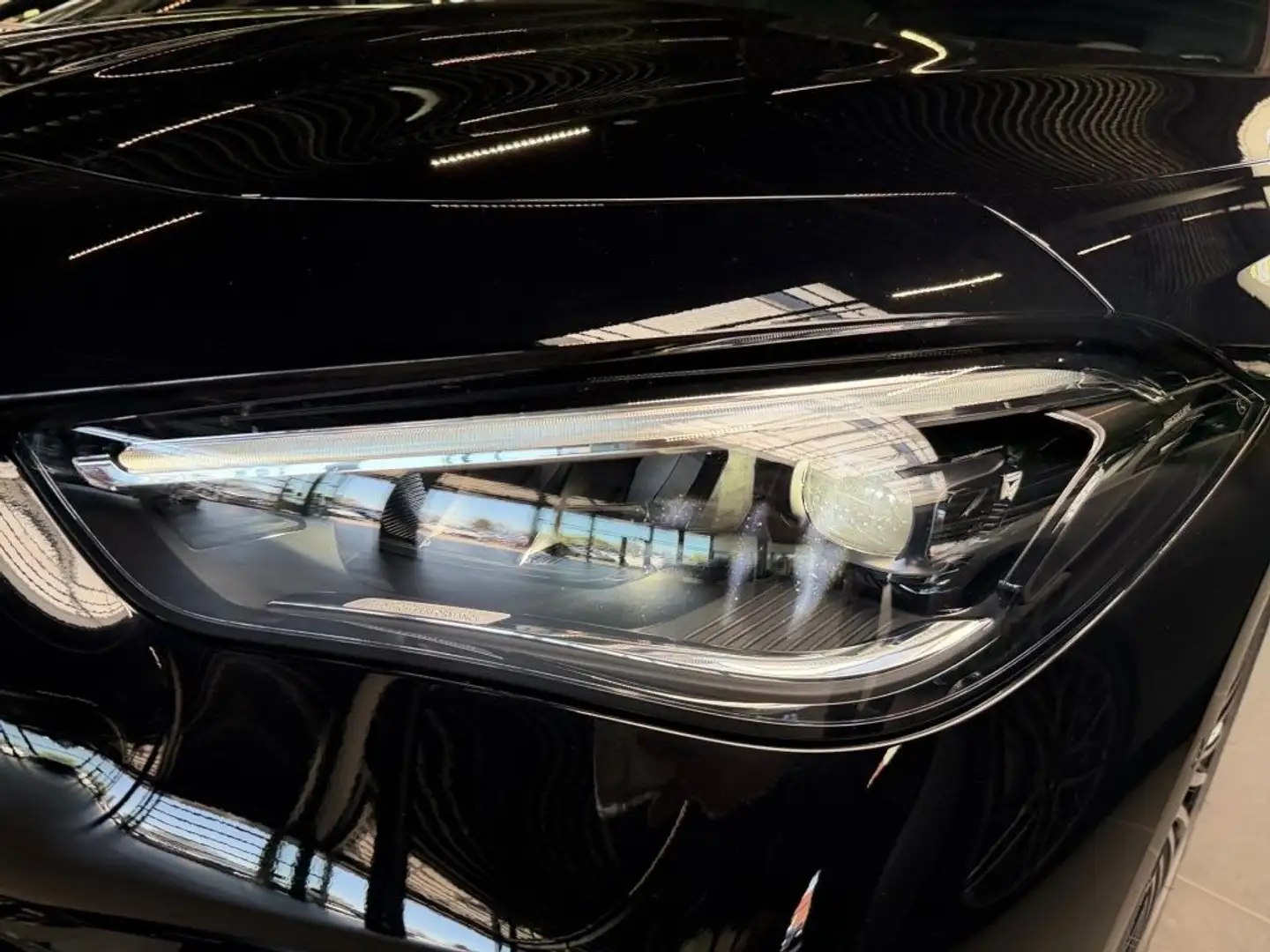 Mercedes-Benz CLE 220 d Cabriolet AMG,LED,AIRSCARF,MEMORY,CARP Schwarz - 2