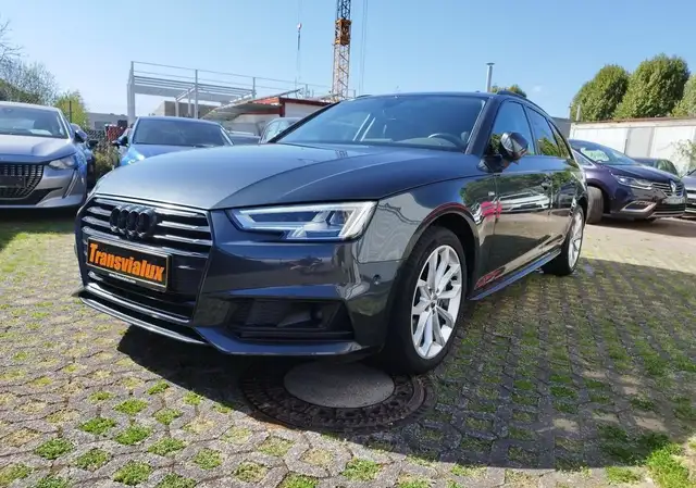 Audi A4 view 3
