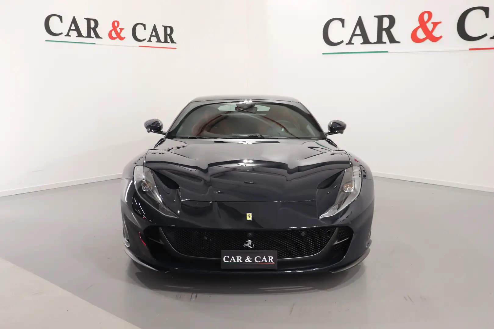 Ferrari 812 Superfast 6.5 dct Синій - 2