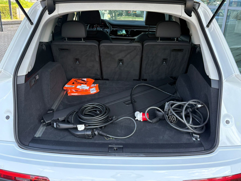 Audi Q7 55 TFSI e Plug in Hybride SOH 97,6% quattro Pro Li — photo 37