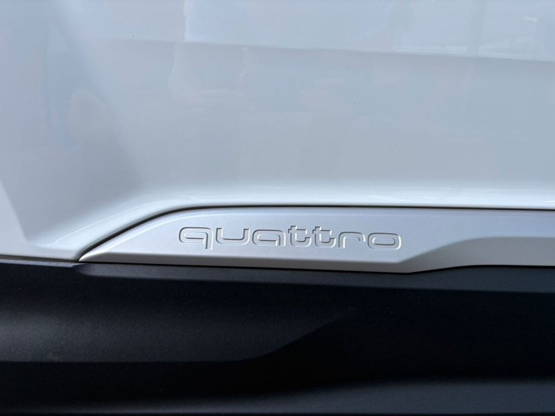 Audi Q7 55 TFSI e Plug in Hybride SOH 97,6% quattro Pro Li — photo 12
