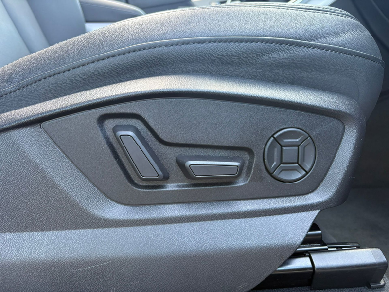 Audi Q7 55 TFSI e Plug in Hybride SOH 97,6% quattro Pro Li — photo 44